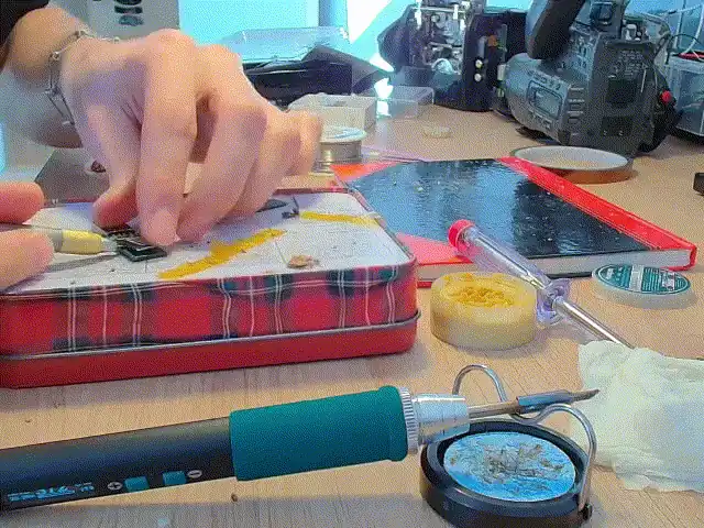nand removal rasorblade